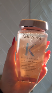 Kerastase Gloss Absolu Bain Hydra-Glaze Anti-Frizz Shampoo 250ml