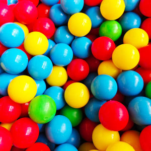 เครื่องเกมยิงลูกบอล16มม. ยิงลูกปืนใหญ่สำหรับเด็กเล่นซอมบี้พลาสติกหลากสีขุดดินลูกปัด