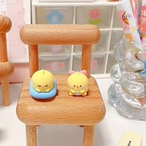 Stand Holder HP Bentuk Kursi Kayu Soild Phone Holder Universal Dudukan Handphone