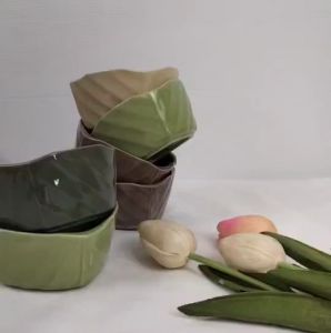 ถ้วย ถ้วยน้ำจิ้ม ขนาด 3.5 นิ้ว แพ็ค 3 ใบ ถ้วยซอส ถ้วยเล็ก ถ้วยกระทงใบตอง มีหลายสี เข้าไมโครเวฟได้