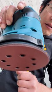 【จัดส่งตรงเวลา+การรับประกัน3ปี】Zoom เครื่องขัดกระดาษทรายกลม เครื่องขัดไร้สาย ระบบจานหมุน ขนาด 5 นิ้ว ขัดกระดาษทราย ( Random Orbital Sander ) เครื่องขัดกระดาษทราย เครื่องขัดไฟฟ้า ขัดกระดาษทราย ขัดไม้