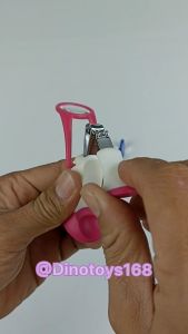 DINOTOYS ALYONA AL-009 PERAWATAN GUNTING KUKU BAYI DENGAN KACA PEMBESAR NAIL CLIPPER WITH MAGNIFIER KAMI MENYEDIAKAN MAINAN ANAK KOLAM RENANG BAYI ANAK JUMBO PELAMPUNG BAYI ANAK PERALATAN BAYI BOTOL SUSU BAYI SIKAT BOTOL BAYI PIRING MAKAN BAYI