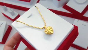 Buy 1 Get 1 Free original 18k saudi gold pawnable necklace womens hollow love pendant bracelet set wedding jewelry