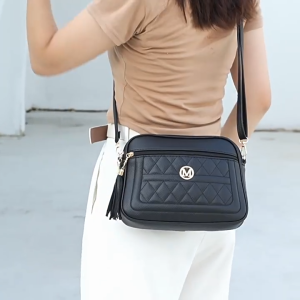 1905 ( READY STOCK ) PU SLING BAG EU FASHION HOUSE