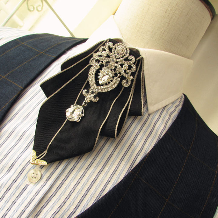 trendy bow tie