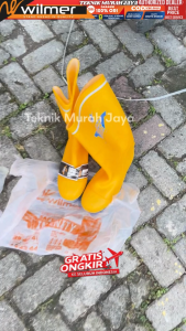 WILMER TITANIUM Sepatu Boot Karet Ujung Besi Tinggi Proyek Safety First Rain Boots Shoes Rainboots