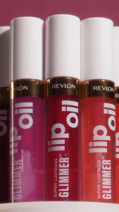 Revlon Super Lustrous Glimmer Lip Oil