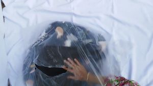 Sofa Bayi Multifungsi Sabuk Pengaman Kasur Bayi Multifungsi Dilengkapi Gesper Pengaman