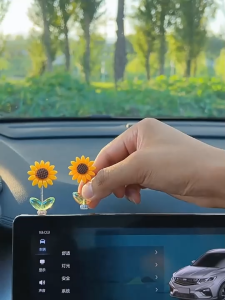 Sunflower car ornament trendy creative cute bobbing flower car center console and rearview mirror decoration