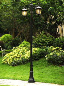 VINCAN | Solar European Style Outdoor Garden Street Lamp