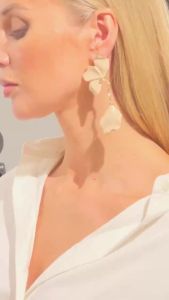 Ingemark Creative Fashion Irregular Petal Floral Drop Earrings Personality Retro Three Petals Pendant Earrings Aesthetic Jewelry