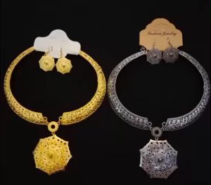 สร้อยคอโชกเกอร์ พร้อมต่างหู เครื่องประดับการแต่งกายในงานโอกาสต่างๆ (สินค้ามีพร้อมส่ง)