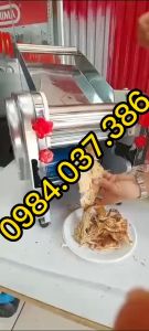 Máy cán thịt bò khô mực khô chạy điện lô cán 22cm