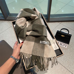 ผ้าพันคอขนสัตว์แท้คุณภาพสูง wool100 % สำหรับผู้หญิงผ้าคลุมไหล่ลายสก๊อตหลากสีกันหนาวแมทช์ลุคง่ายสำหรับฤดูหนาวผ้าพันคอแบบยาวใช้ได้สองแบบ