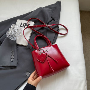 Advanced Texture Red Pouch Womens 2024 New Arrival Popular All-Matching Crossbody Bag Fashion Best-Selling Satchel Bucket Bag