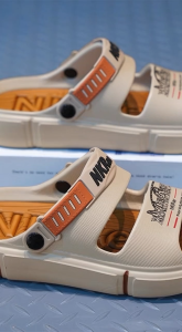 Sandal Pria Terbaru 2025 Sandal Pria Keren Fashion Korea dengan Tali Belakang dan Tali Hidung