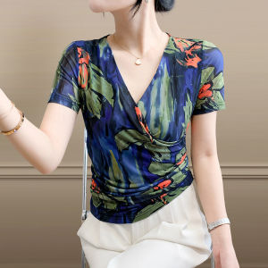 YIMEI เสื้อจับจีบเอวเสื้อยืดพิมพ์ลายแฟชั่นเสื้อตาข่ายคอวีคอวี2025ใหม่แขนสั้นซัมเมอร์