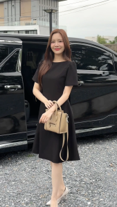 เดรสความยาวพิเศษ รุ่น My original dress - CRAYONBRAND (preorder Lot3 เฉพาะสีดำ ส่งภายในวันที่ 3/12)