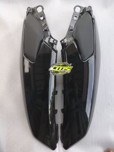cover body belakang Yamaha NMax warna hitam