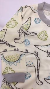 ARUCHI Setelan Motif Calvin Series Kancing Pundak Setelan Panjang XL / XXL