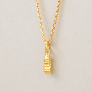 Chow Sang Sang 周生生 999.9 24K Pure Gold Chinese Gifting Collection Peanut Pendant for Women & Men 68982P Price-by-Weight 0.74g Gold  [Necklace not Included]