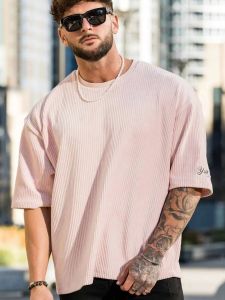 เสื้อยืดแขนสั้นทรงหลวมสำหรับผู้ชาย ทรงหลวม สวมใส่สบาย ระบายอากาศได้ดี สำหรับออกกำลังกาย วิ่ง ฝึกซ้อม ทรงอเมริกัน เทรนด์ใหม่