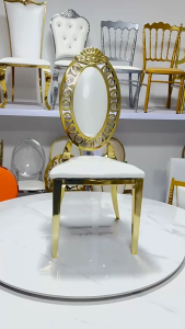 Ghế Tiệc Cưới Lưng Oval Hoa Văn Mạ Vàng Sang Trọng