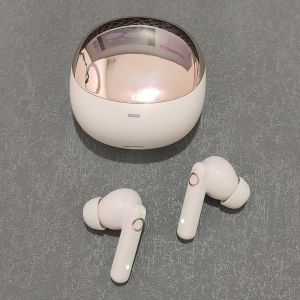 Noise Reduction In-Ear Bluetooth Earphones Wireless Small Clear Call 9D Surround Sound High Capacity Long Battery Life High Aesthetic Value
