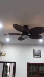 Quạt Trần Đèn Cánh Lá có đèn ba chế độ màu có điều khiển từ xa