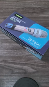 SHURE High-End Dynamic Wired Microphone 5M Wire Microphone For karaoke speaker SH-9600