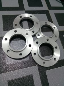 Spacer Nok vleg FortunerPajero tebal 15cm