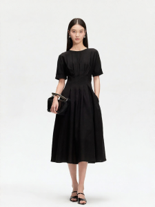Vero Moda | Đầm Dài Phối Nếp Đa Năng Chất Tencel Pha Thu Đông