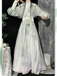 ชุดฮันฟูปักลายคอวีสไตล์โบราณสำหรับผู้ชายในช่วงต้นปีใหม่ ชุดฮันฟูแบบปรับปรุงใหม่สำหรับผู้ชายและผู้หญิง