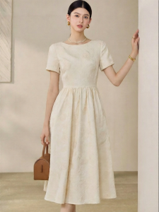 Roey s house | Autumn Heavy Embroidery New Chinese Style Dress Light Apricot Long
