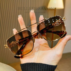 BULLE DE SAVON | Fashionable Luxurious Retro Carving Square Frame Double Bridge Sunglasses
