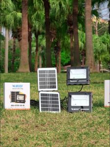 Đèn cắm cỏ chiếu cây Năng Lượng Mặt Trời MODI SOLAR Trang Trí Sân Vườn