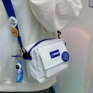 กระเป๋าสะพายข้างแบบลำลองสไตล์ญี่ปุ่น INS สำหรับผู้หญิงและผู้ชาย สีกลางๆ กระเป๋าใส่โทรศัพท์มือถือสำหรับนักเรียน