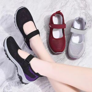 New Women Korean Style Breathable Slip On Walking Shoes Comfortable Soft Sole Casual Sneakers Black Rubber Shoes For Women