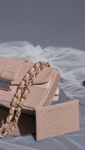 Bianca Premium Bag: Tas Wanita Premium dengan Ukuran dan Bentuk Praktis