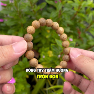 Vòng tay trầm hương nam phong thủy 12li tròn đơn Trầm Hương Hà Xá mang lại may mắn bình an và tài lộc cho người đeo