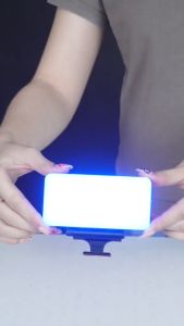 Đèn RGB Z1 cao cấp hỗ trợ ánh sáng quay video chụp ảnh có kèm phụ kiện gắn thiết bị