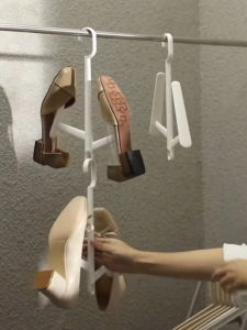 Combo móc phơi giày dép Living C Móc giày giữ form mau khô