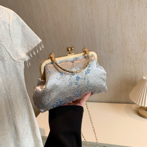 Retro Embroidered Chain Shoulder Bag for Women Fashionable Handbag Simple Lock Clutch Bag Stylish Crossbody Bag