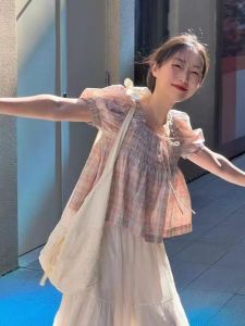 เสื้อเชิ้ตแขนสั้นคอเหลี่ยมผ้าฝ้ายลายสก็อตสไตล์ฝรั่งเศสสำหรับผู้หญิงไซส์ใหญ่ในช่วงฤดูร้อน เสื้อผ้าแฟชั่นที่ทำให้ดูสง่างามและกระชับสัดส่วน