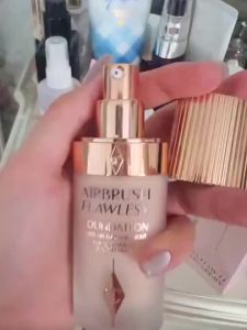 Charlotte Tilbury Liquid Foundation Air Cushion 4 Màu Micro Light Powder Che Khuyết Điểm Touch Up Lâu Trôi Dễ Dàng Trang Điểm