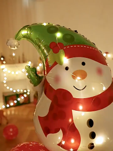 ลูกโป่งซานต้า ลูกโป่งคริสมาส มาพร้อมไฟและลูกโป่งสีสันสวยงาม ใช้ตกแต่งวันคริสมาส