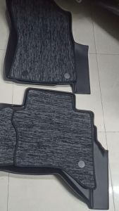 Thảm lót sàn NHỰA 5D TRÀN VIỀN xe Toyota Hilux 2016 - 2025 Thảm NHỰA TPE 5D đúc nguyên khối theo xe - 2 hàng