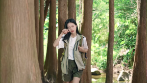 Qfit 199 พัดลมมือถือสเปรย์ LED ดิจิตอล พกพาสะดวก ระบายความร้อนได้เร็ว