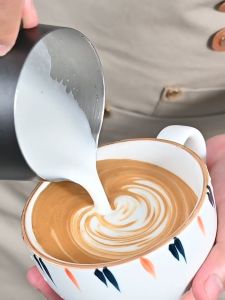 Stainless Steel Milk Frothing Pitcher – Coffee Latte Art Jug for Barista Espresso & Serving Drinks