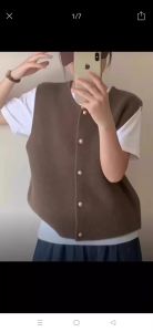 เสื้อกั๊กถักนิตติ้งคอตตอนสีพื้นสำหรับผู้หญิง ทรงเข้ารูป กระดุมเดียว สไตล์ทำงาน ฤดูใบไม้ร่วง 2024 เสื้อเชิ้ตแขนสั้น